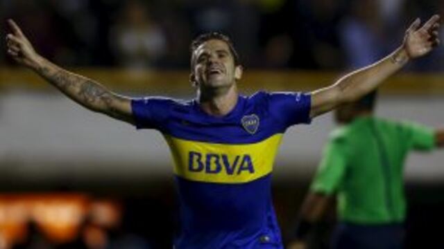 Football Soccer - Boca Juniors v Bolivar - Copa Libertadores - Alberto J. Armando stadium, Buenos Aires, Argentina 7/4/16. Boca Juniors' Fernando Gago celebrates after he scored a goal.  REUTERS/Marcos Brindicci buenos aires Fernando Gago futbol torneo Co