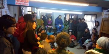 Trabajadores estatales toman medidas en Esquel\u002E