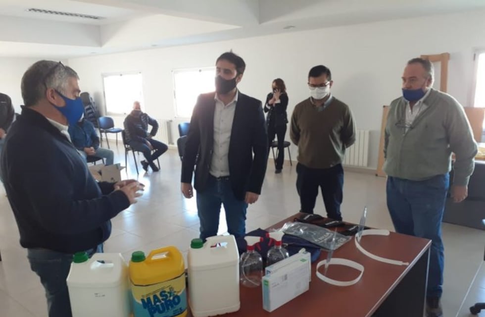 Equipo sanitario de Chubut recibió insumos de prevención de la COVID-19