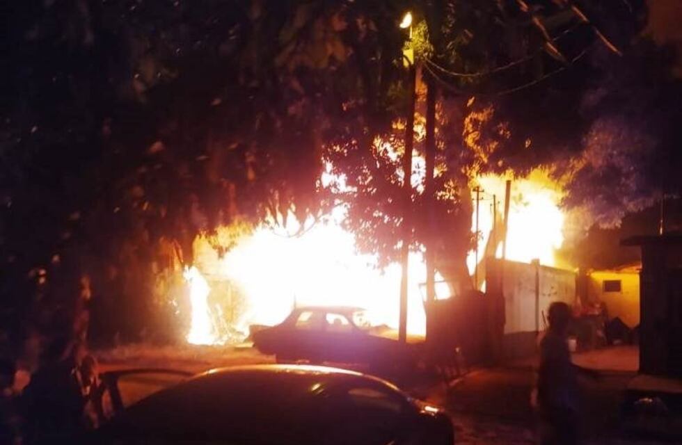 Falleció el vecino de una tapicería que se quemó, impresionado por el incendio