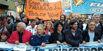 Nueva marcha de Luz y Fuerza\u002E