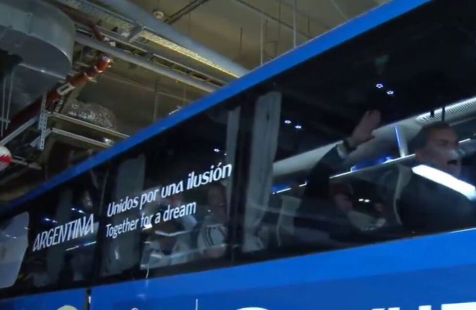 Los jugadores argentinos llegaron cantando al estadio de San Petersburgo