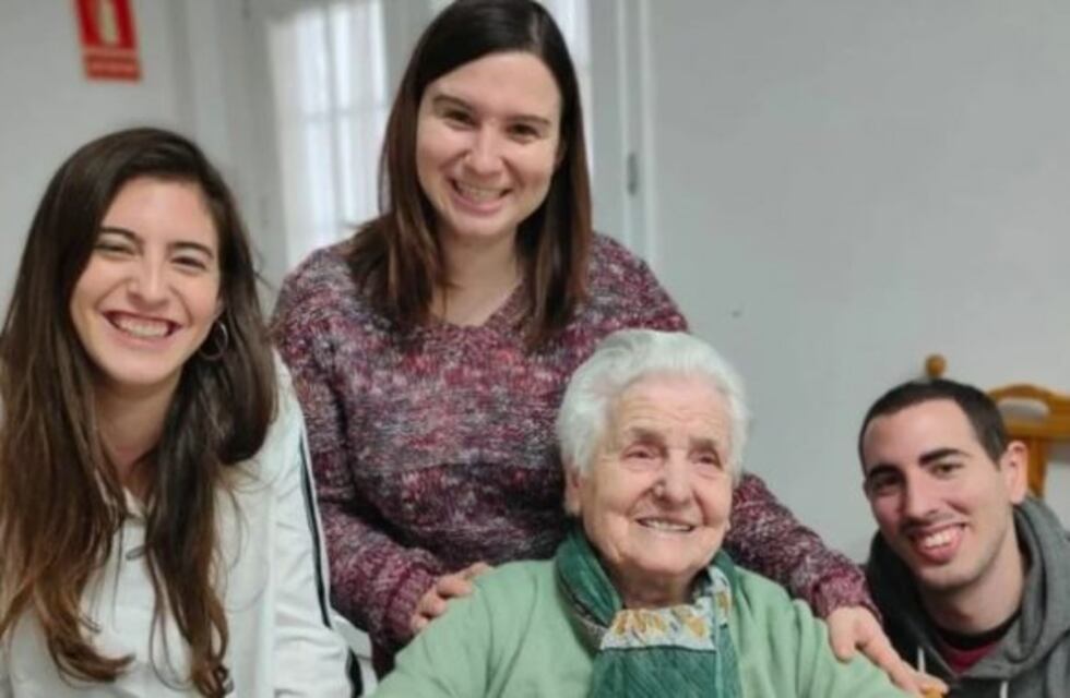 Una anciana de 107 años superó el coronavirus tras padecer la gripe española de 1918