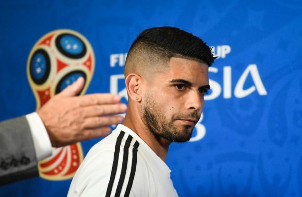 Doble agradecimiento: Banega elogió a sus compañeros y a hinchas tras la eliminación