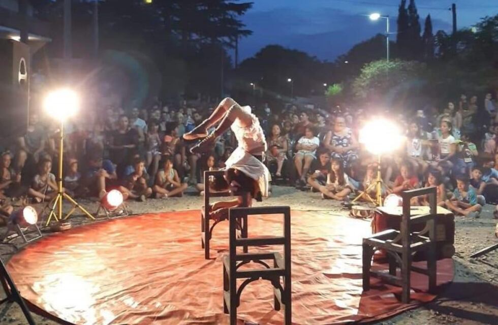 Comienza el 2° Encuentro de Espectáculos Callejeros en Tanti