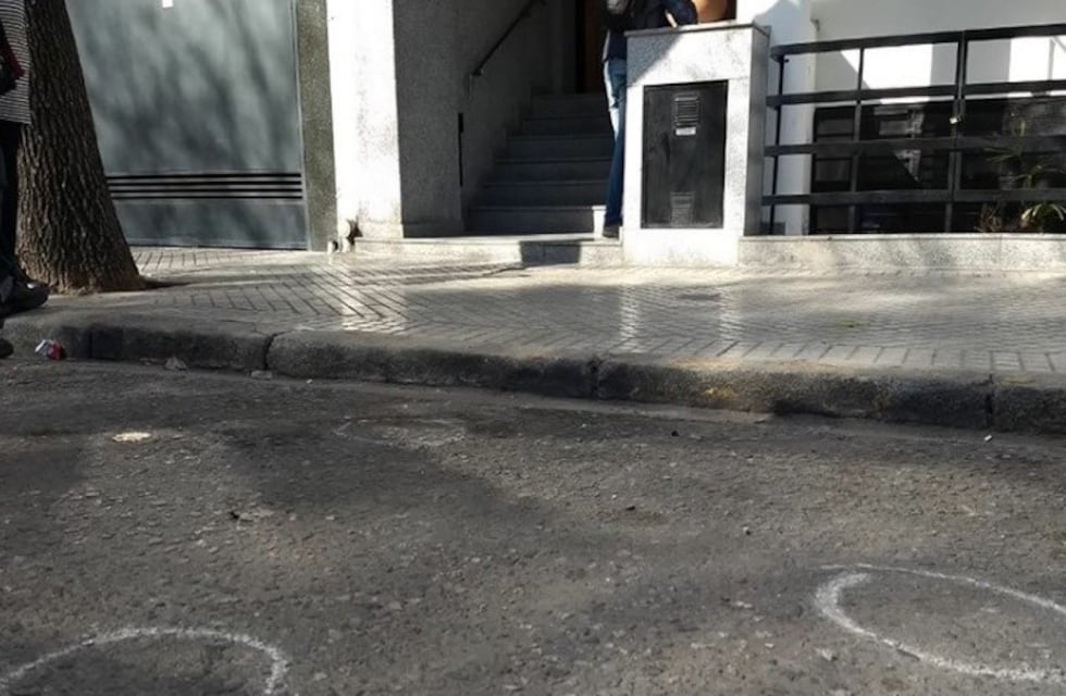 Tiros sobre un edificio de calle Buenos Aires al 1700 lindero al del Horacio Usandizaga