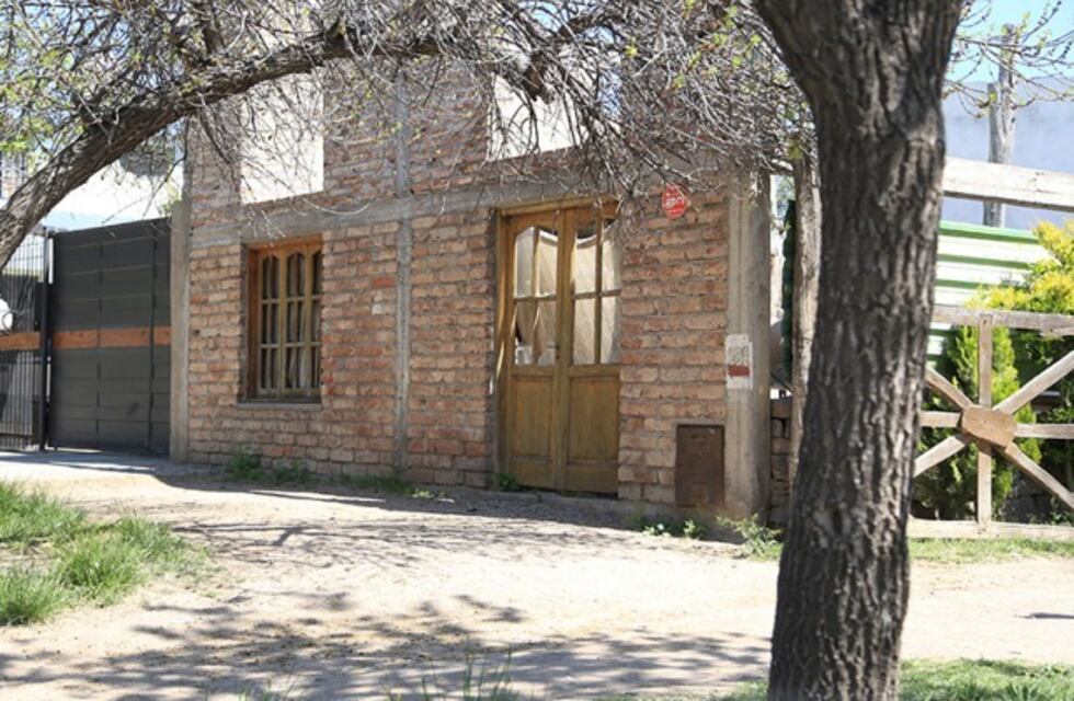 Muerte de rugbier: apedrearon la casa de Julieta Silva