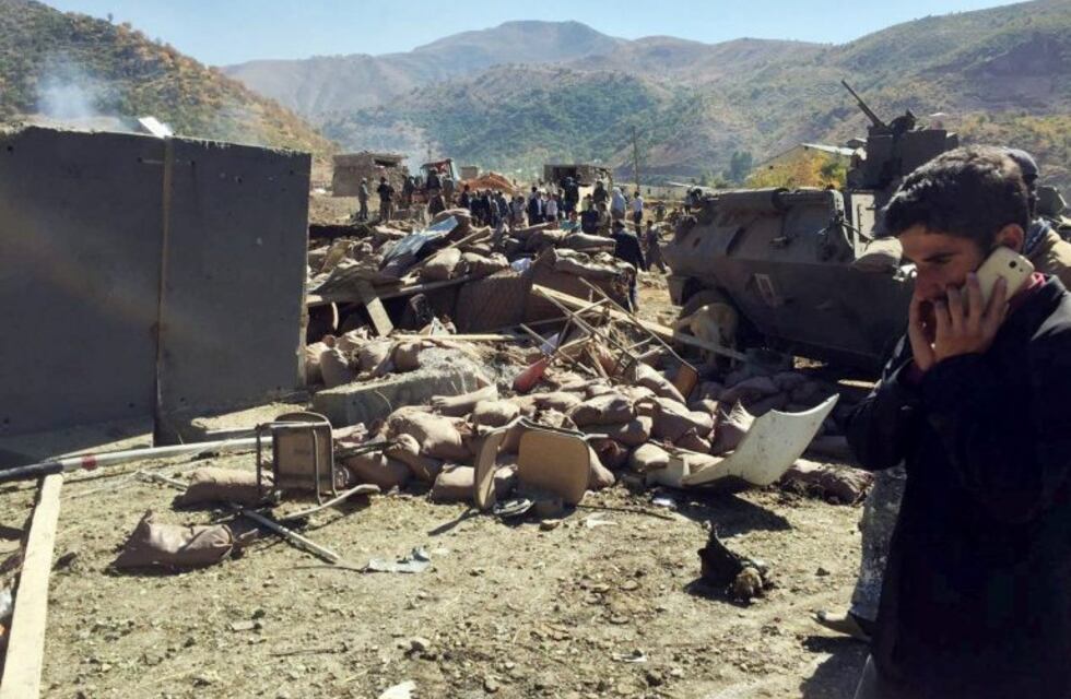 Al menos 19 personas murieron en un atentado con coche bomba en el sureste de Turquía