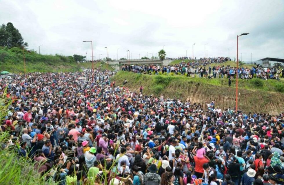 Una "previa" del carnaval acaba opacada por desbordes de inadaptados