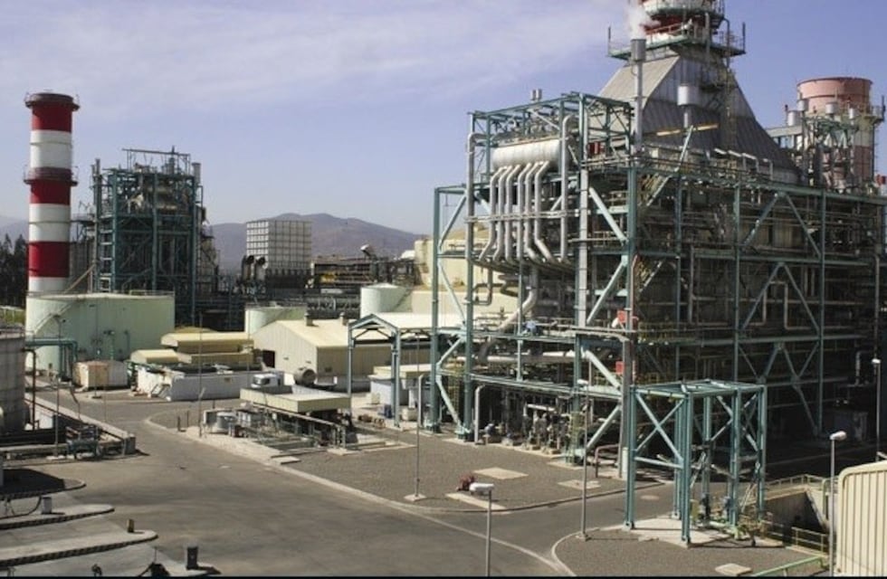 Proveedores reclaman una deuda por la construcción de la central termoeléctrica de Timbúes