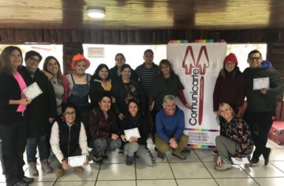 Se realizó en Tolhuin el primer taller para docentes, donde "investigan lo que ellos quieren"