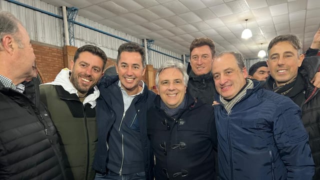 Elecciones 2023: Manuel Calvo, Martín Llaryora, Ignacio García Aresca, Marco Ferace (intendente electo de Santiago Temple) y Federico García. (La Voz)