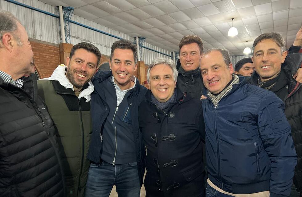 Elecciones 2023: Martín Llaryora, en caravana por San Francisco y con festejos por Santiago Temple y Pasco