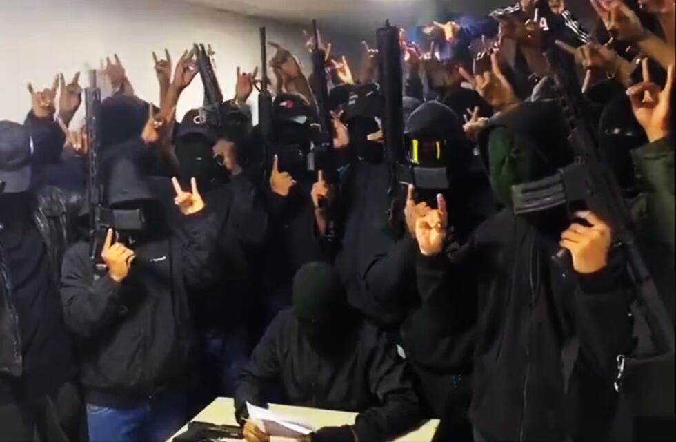 Quiénes son Los Lobos, la pandilla que aseguró ser la responsable de la muerte de Fernando Villavicencio en Ecuador