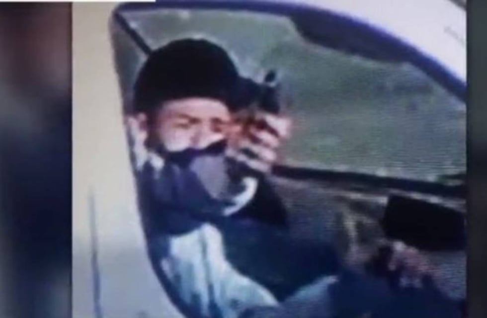 Brutal balacera entre delincuentes y policías en zona sur