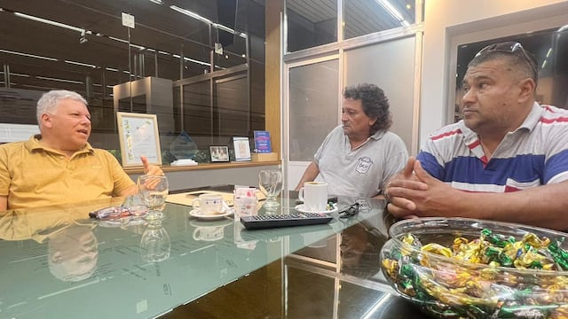 Reunión Gustavo Benedetti intendente y representantes del SOEMA - Foto ilustrativa