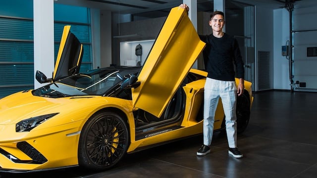 Joya. La nave que le obsequiaron a Paulo Dybala.