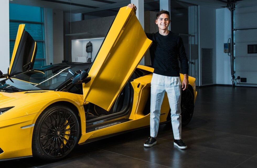 La nueva Joya de Paulo Dybala: el espectacular Lamborghini al que se se subió