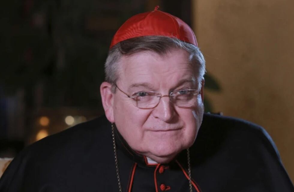 Cercano a Donald Trump y crítico de Francisco: quién es Raymond Leo Burke, el cardenal que podría ser el nuevo Papa