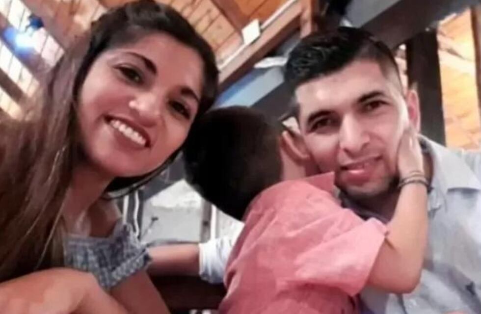 Femicidio en Santiago del Estero: delante de su hijo y con el arma reglamentaria, asesinó a su expareja y se quitó la vida