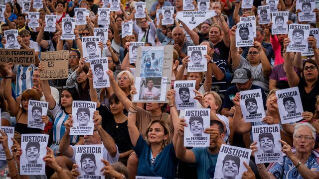 Los carteles con la inscripción "si no es perpetua no es justicia".