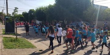 Maraton colegio Estrada en Jesús María (Mas Radio)