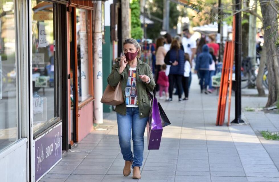 Amplían los horarios de atención para comercios no esenciales en La Plata