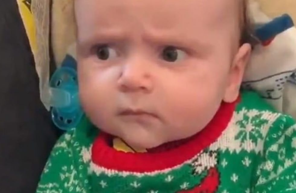 El video del "bebé Grinch" que detesta la Navidad y cosechó miles de fans en las redes sociales