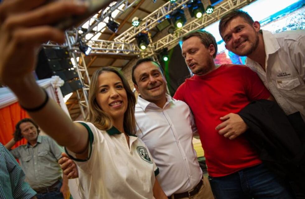 Anuncian ayuda financiera y enlatado del ananá para sumar valor agregado