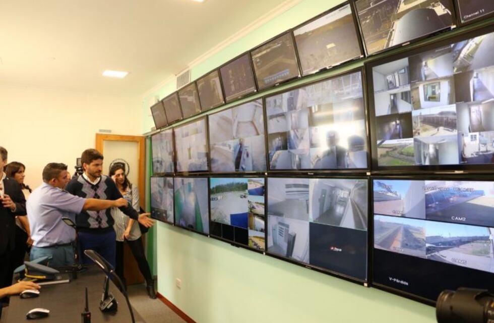 Inauguraron un centro de monitoreo para controlar la cárcel de Piñero