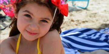 Chica desaparecida Flores