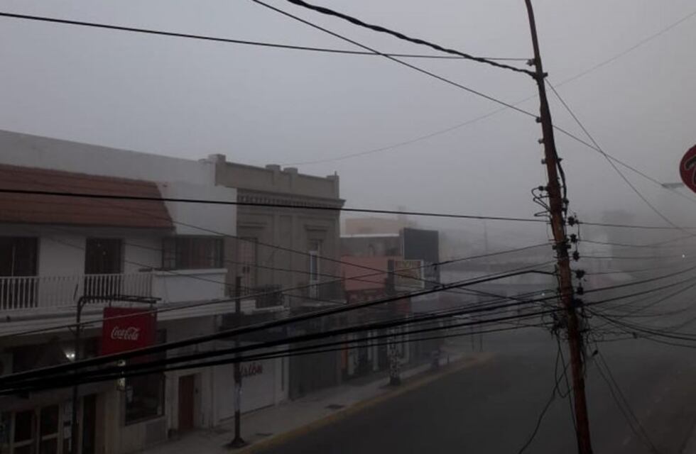 Piden transitar con precaución por la densa niebla en Comodoro