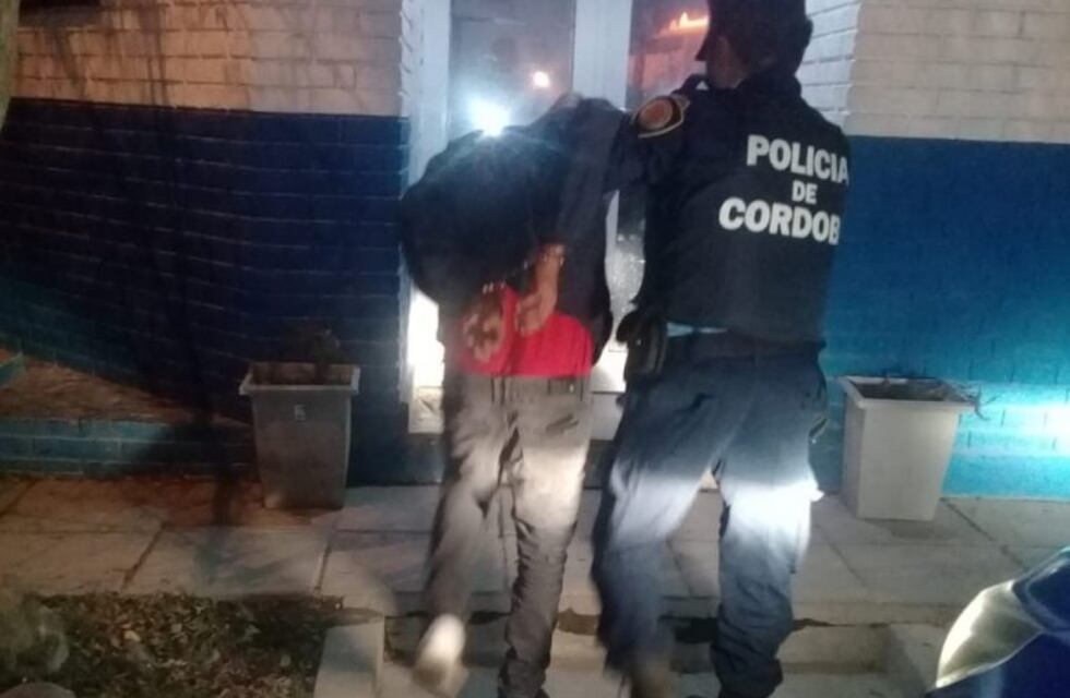 Anisacate: un detenido por amenazar con un cuchillo e intentar robar una motocicleta