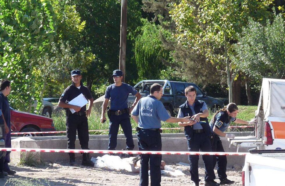 Murió una beba de un año en Rivadavia: la madre la perdió de vista y la hallaron en una acequia