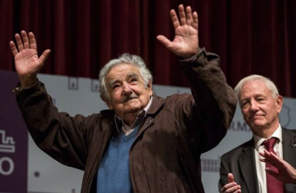 Mujica pasó por Córdoba y generó fuertes aplausos con sus frases