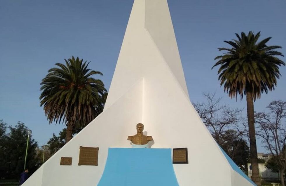 Acto central por el "Día de la Bandera" en Punta Alta