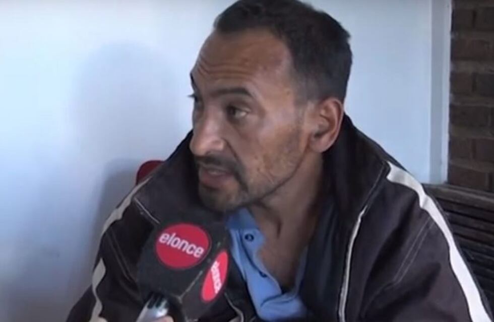 Lo excluyeron de su casa por violencia y él asegura que no fue así