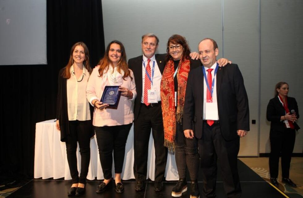 Reconocen a la Fundación Essen por concientizar a las mujeres sobre hábitos saludables