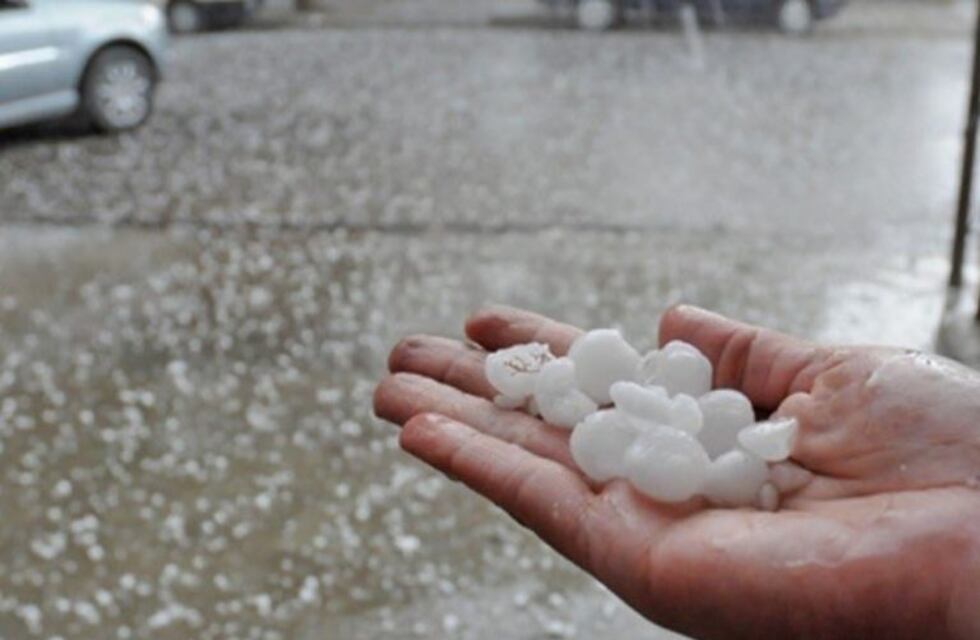 Alerta a corto plazo por tormentas  con fuertes ráfagas y granizo en 10 departamentos de Córdoba