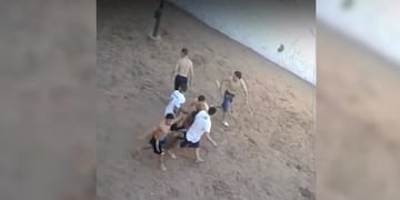 Feroz pelea entre internos de la cárcel de Coronda\u002E (Captura)