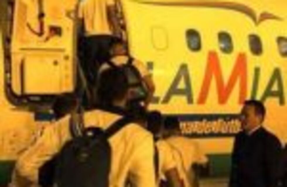 Revelan que cuando aterrizó, al avión de LaMia que transportó a la Selección le quedaba nafta para 18 minutos de vuelo