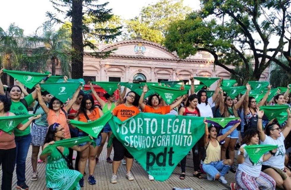 En Posadas también hubo apoyo para el "pañuelazo verde" en favor del aborto