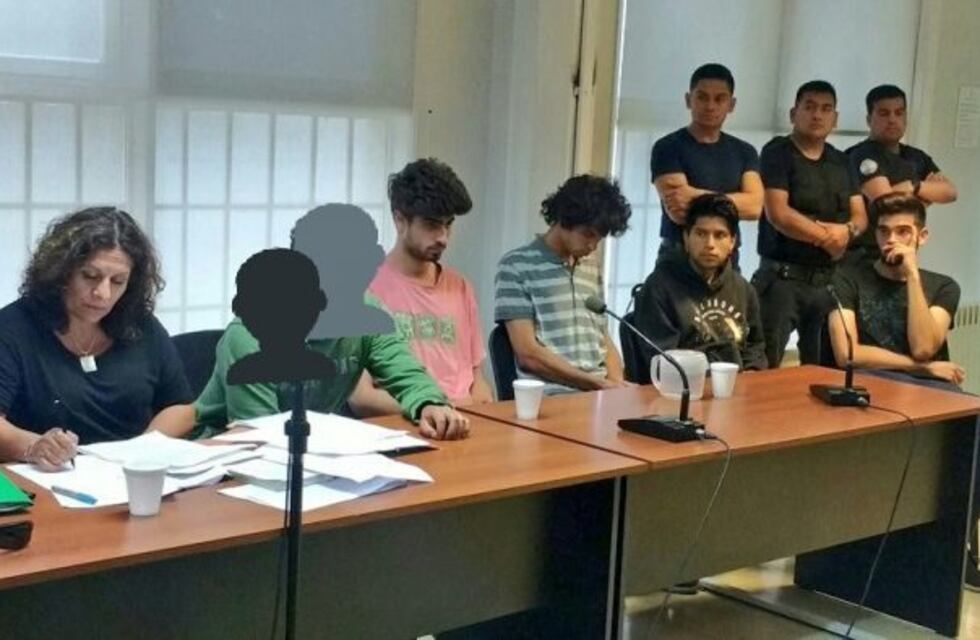 Piden perpetua para los cinco detenidos por el doble crimen en Madryn