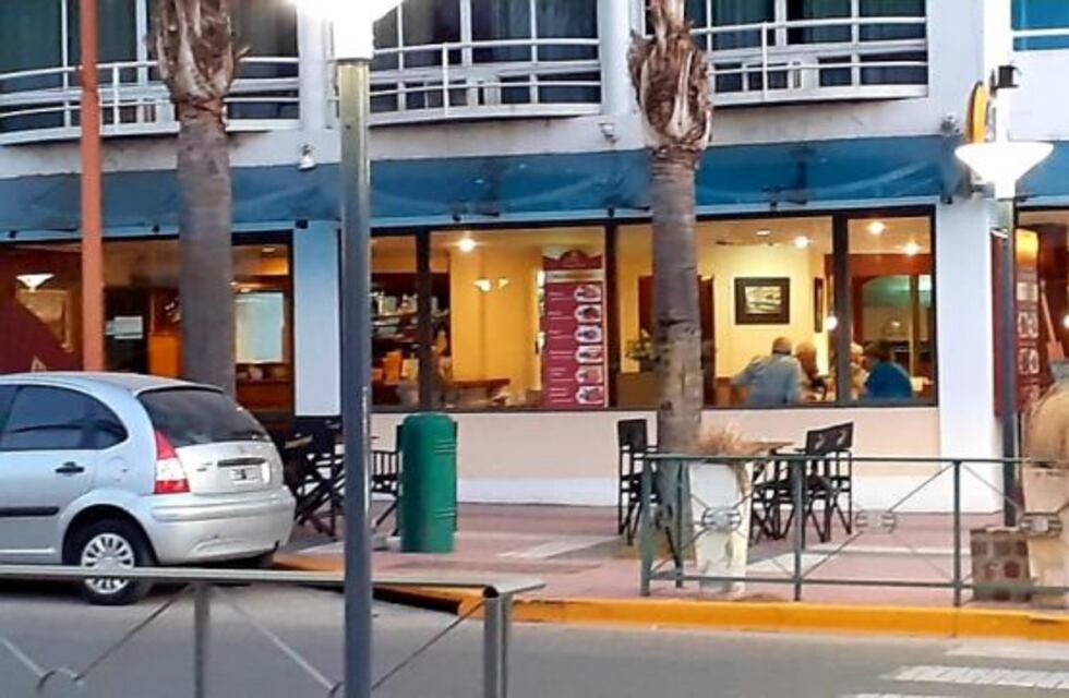 Cómo se vivió el primer "finde" con bares y restaurantes reabiertos en Carlos Paz