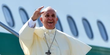 El papa Francisco estrenó una nueva línea aérea para su viaje a Grecia y Chipre: ITA Airways. Foto Archivo.