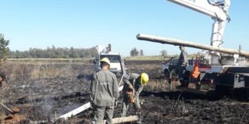 Sin suministro de energía porque se quemaron los postes de luz\u002E