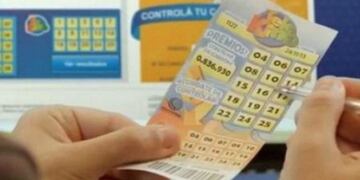 Las venezolanas estafadoras embaucaron a la anciana diciéndole que tenían el cartón ganador del Telekino.