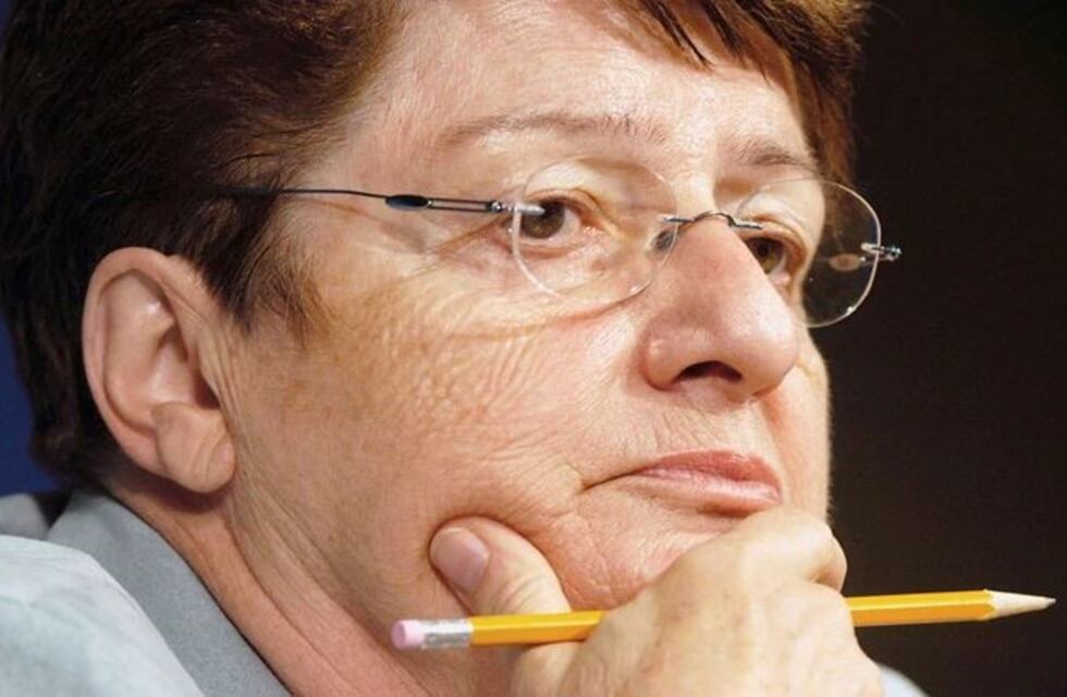 Anne Krueger comparó a la Argentina con un paciente en "terapia intensiva" que debe seguir las indicaciones del FMI