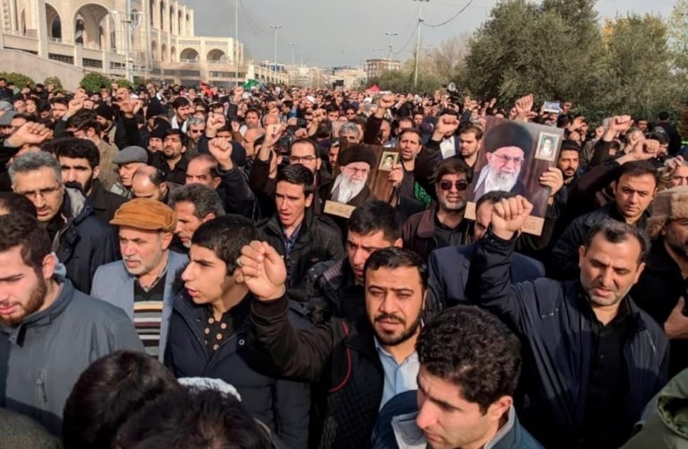 Tras la muerte de Soleimani, Irán amenaza a Estados Unidos con una "dura venganza"