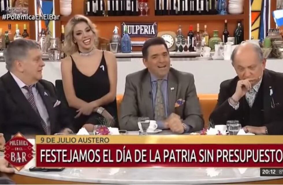 "Polémica en el bar" se burló del desfile del 9 de Julio en Tucumán